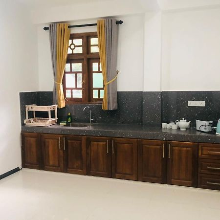 Paradise Hilltop Villa & Apartment Galle Bagian luar foto
