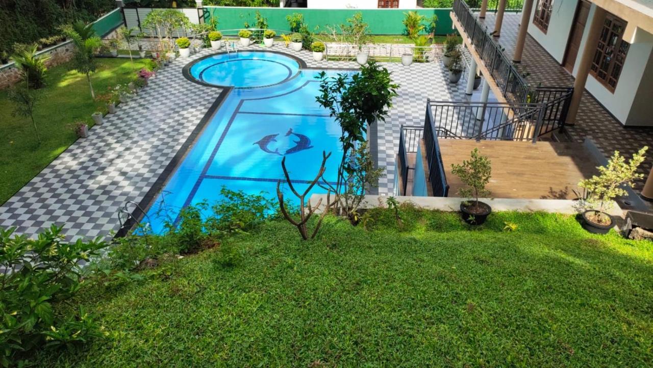 Paradise Hilltop Villa & Apartment Galle Bagian luar foto