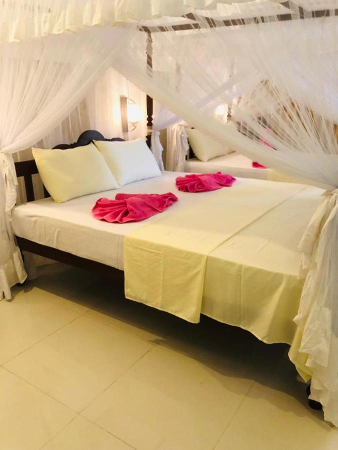 Paradise Hilltop Villa & Apartment Galle Bagian luar foto